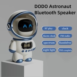 New portable wireless audio speaker, Smart Astronaut Bluetooth speaker with nightlight, FM radio, subwoofer, music speaker 