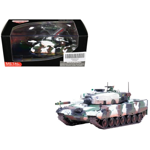 Leopard 2A4 Main Battle Tank with Snorkel 'Winter Camouflage' German Army 'Armor Premium' Series 1/72 Diecast Model by Panzerkampf