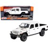 2021 Jeep Gladiator Rubicon (Closed Top) Pickup Truck White 1/24-1/27 Diecast Model Car by Motormax