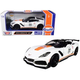 2019 Chevrolet Corvette ZR1 #22 'Gulf Oil' White with Orange Stripes and Black Top 1/24 Diecast Model Car by Motormax