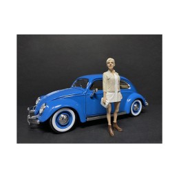 'Partygoers' Figurine IV for 1/18 Scale Models by American Diorama