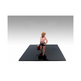 'Figure24 Series 1' Figure 706 for 1/24 Scale Models by American Diorama