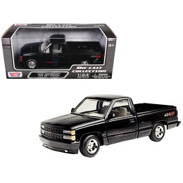1992 Chevrolet 454 SS Pickup Truck Black 1/24 Diecast Model Car by Motormax