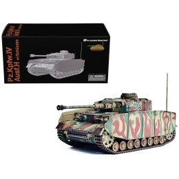 Germany Pz.Kpfw.IV Ausf.H with Schurzen Tank #823 '2.Pz.Div. Normandy' (1944) 'NEO Dragon Armor' Series 1/72 Plastic Model by Dragon Models