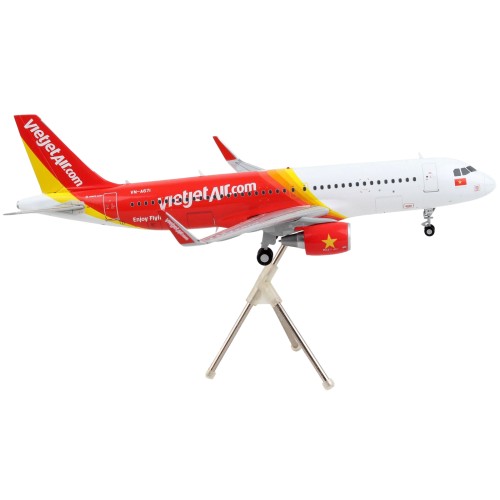 Airbus A320 Commercial Aircraft 'VietJet Air' White and Red 'Gemini 200' Series 1/200 Diecast Model Airplane by GeminiJets