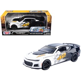2017 Chevrolet Camaro ZL1 #42 Black and White 'GT Racing' Series 1/24 Diecast Model Car by Motormax