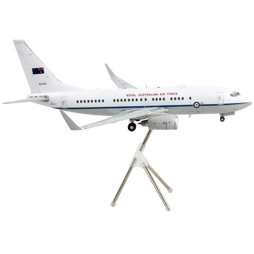 Boeing 737-700 Transport Aircraft 'Royal Australian Air Force - A36-001' White and Gray 'Gemini 200' Series 1/200 Diecast Model Airplane by GeminiJets
