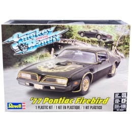 Level 4 Model Kit 1977 Pontiac Firebird 'Smokey and the Bandit' (1977) Movie 1/25 Scale Model Car by Revell