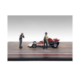 'Race Day' Two Diecast Figures Set 3 for 1/43 Scale Models by American Diorama