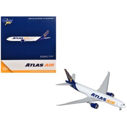 Boeing 777-200LR Commercial Aircraft 'Atlas Air' (N703GT) White with Blue Tail 1/400 Diecast Model Airplane by GeminiJets