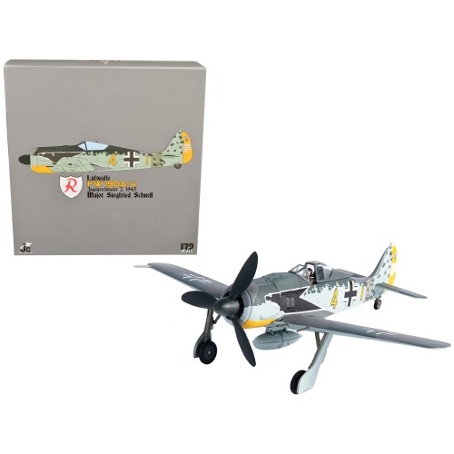 Focke-Wulf FW 190A-4 Fighter Aircraft 'Major Siegfried Schnell, Luftwaffe, JG2, France' (1943) 1/72 Diecast Model by JC Wings