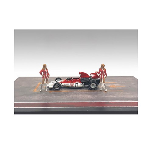 'Race Day' Two Diecast Figures Set 6 for 1/43 Scale Models by American Diorama