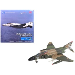 McDonnell Douglas EF-4C Wild Weasel Fighter-Bomber Aircraft '64-0840 67th TFS Korat RTAFB Super Cocks Swiss Samilar' (1971) United States Air Force 'Air Power Series' 1/72 Diecast Model by Hobby Master