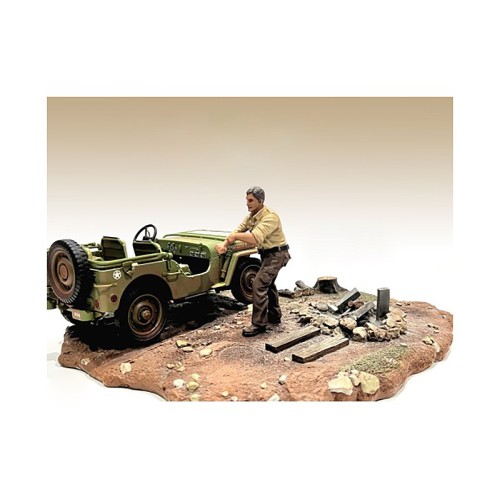 '4X4 Mechanic' Figure 3 for 1/18 Scale Models by American Diorama