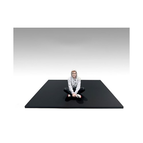 'Figure24 Series 1' Figure 704 for 1/24 Scale Models by American Diorama