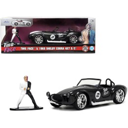 1965 Shelby Cobra 427 S/C #2 Black Metallic and White and Harvey Two-Face Diecast Figure 'Batman' 'Hollywood Rides' Series 1/32 Diecast Model Car by Jada