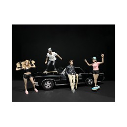 Skateboarders Figurines 4 piece Set for 1/24 Scale Models by American Diorama