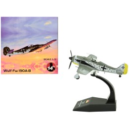 Focke-Wulf Fw 190A-8 Fighter Aircraft '98-Victory Ace Staffelkapitaen Horst Hannig I./JG 2 Triqueville France' (1943) German Luftwaffe 1/72 Diecast Model Airplane
