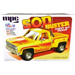 Skill 2 Model Kit 1981 Chevrolet 4x4 Stepside Pickup Truck 'Sod Buster' 1/25 Scale Model by MPC